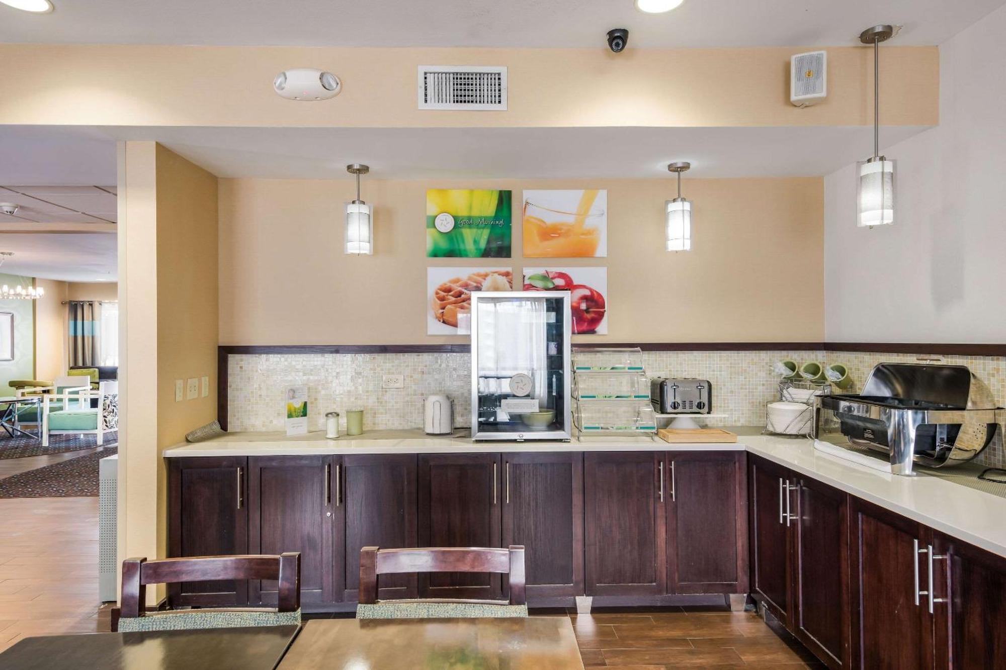 Quality Inn & Suites Quincy - Downtown Екстер'єр фото