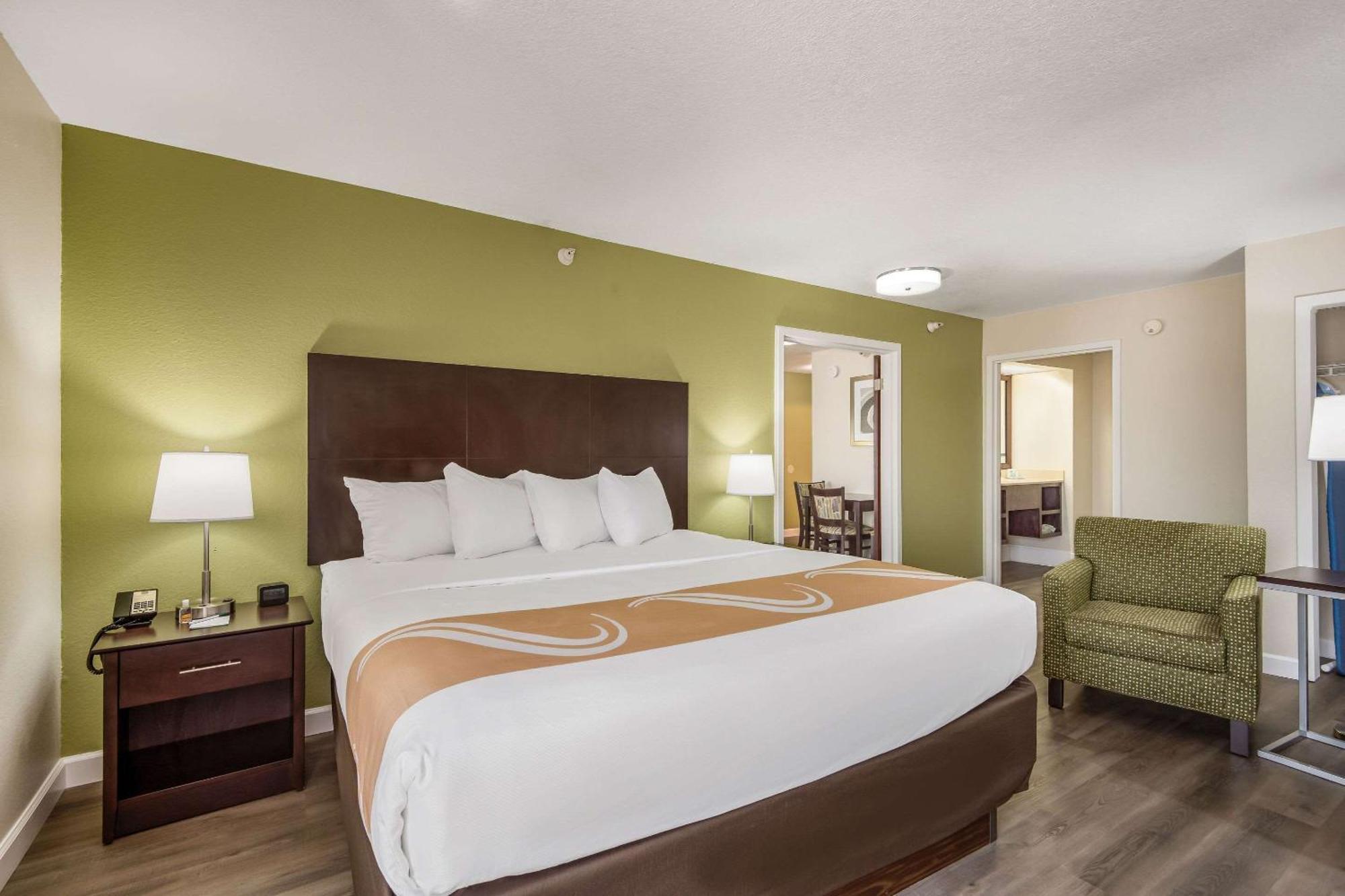 Quality Inn & Suites Quincy - Downtown Екстер'єр фото