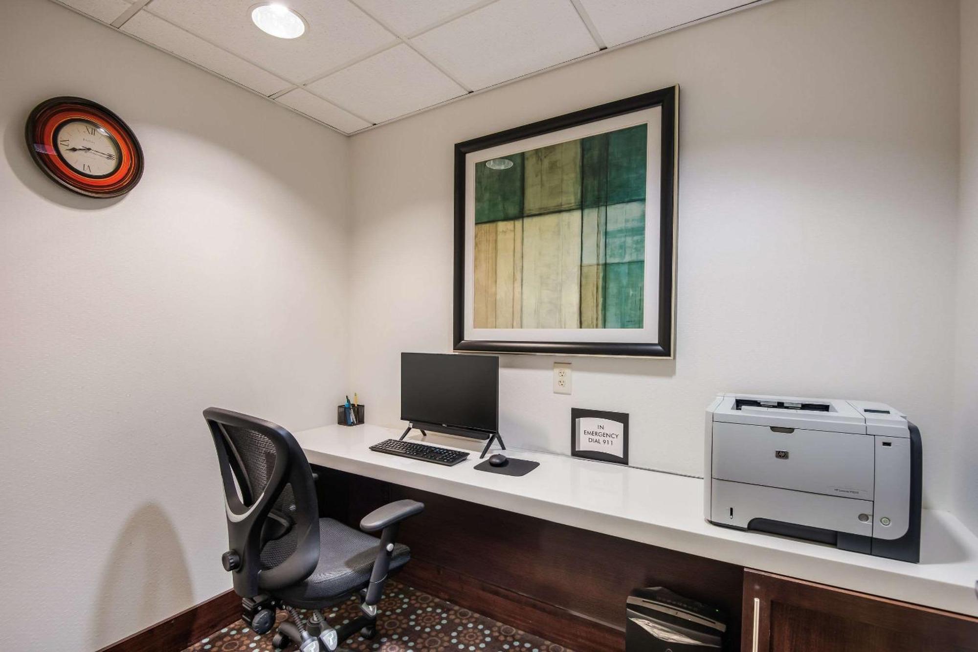 Quality Inn & Suites Quincy - Downtown Екстер'єр фото
