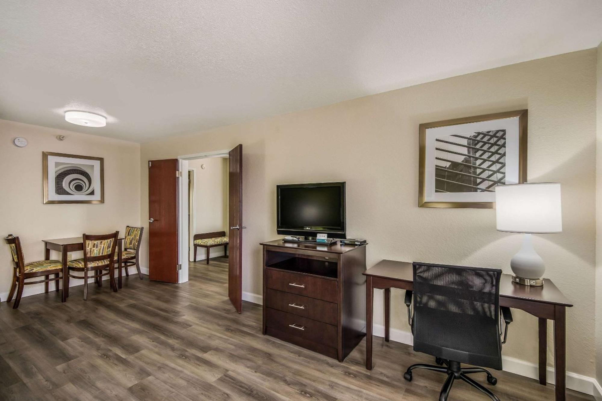 Quality Inn & Suites Quincy - Downtown Екстер'єр фото