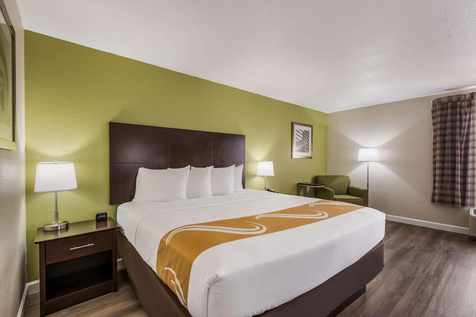 Quality Inn & Suites Quincy - Downtown Екстер'єр фото
