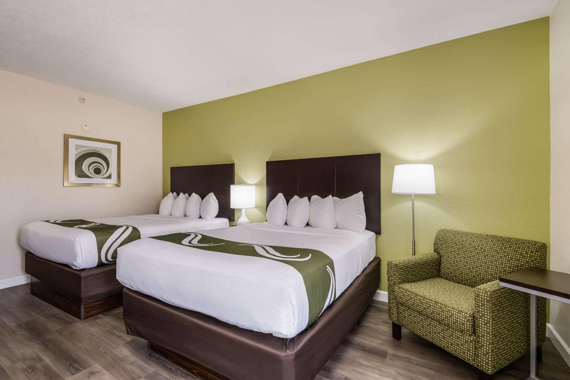 Quality Inn & Suites Quincy - Downtown Екстер'єр фото