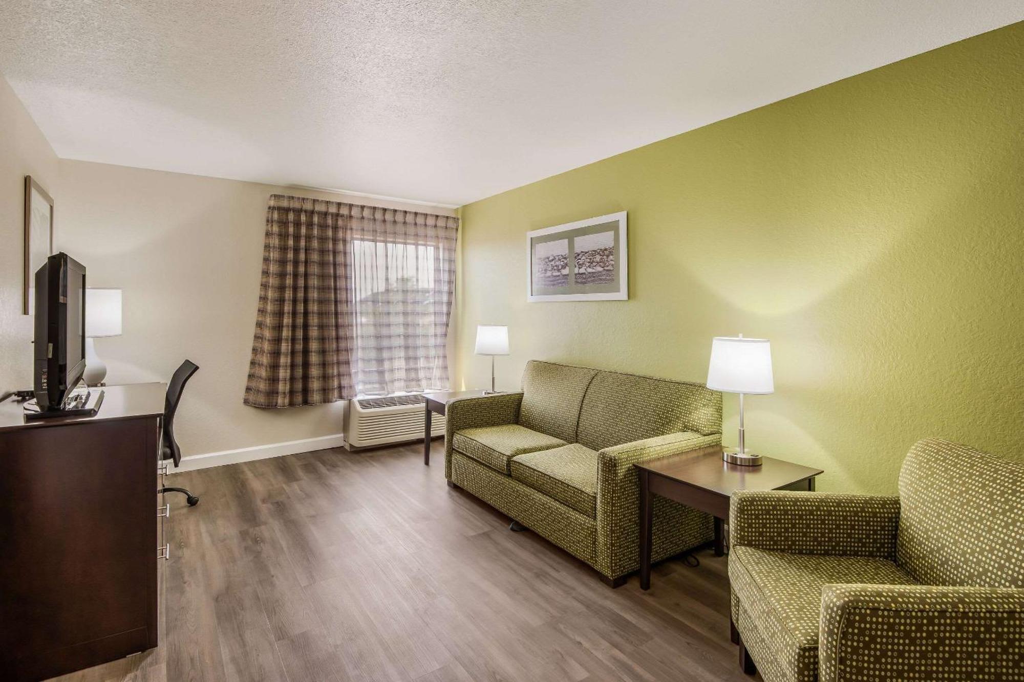 Quality Inn & Suites Quincy - Downtown Екстер'єр фото