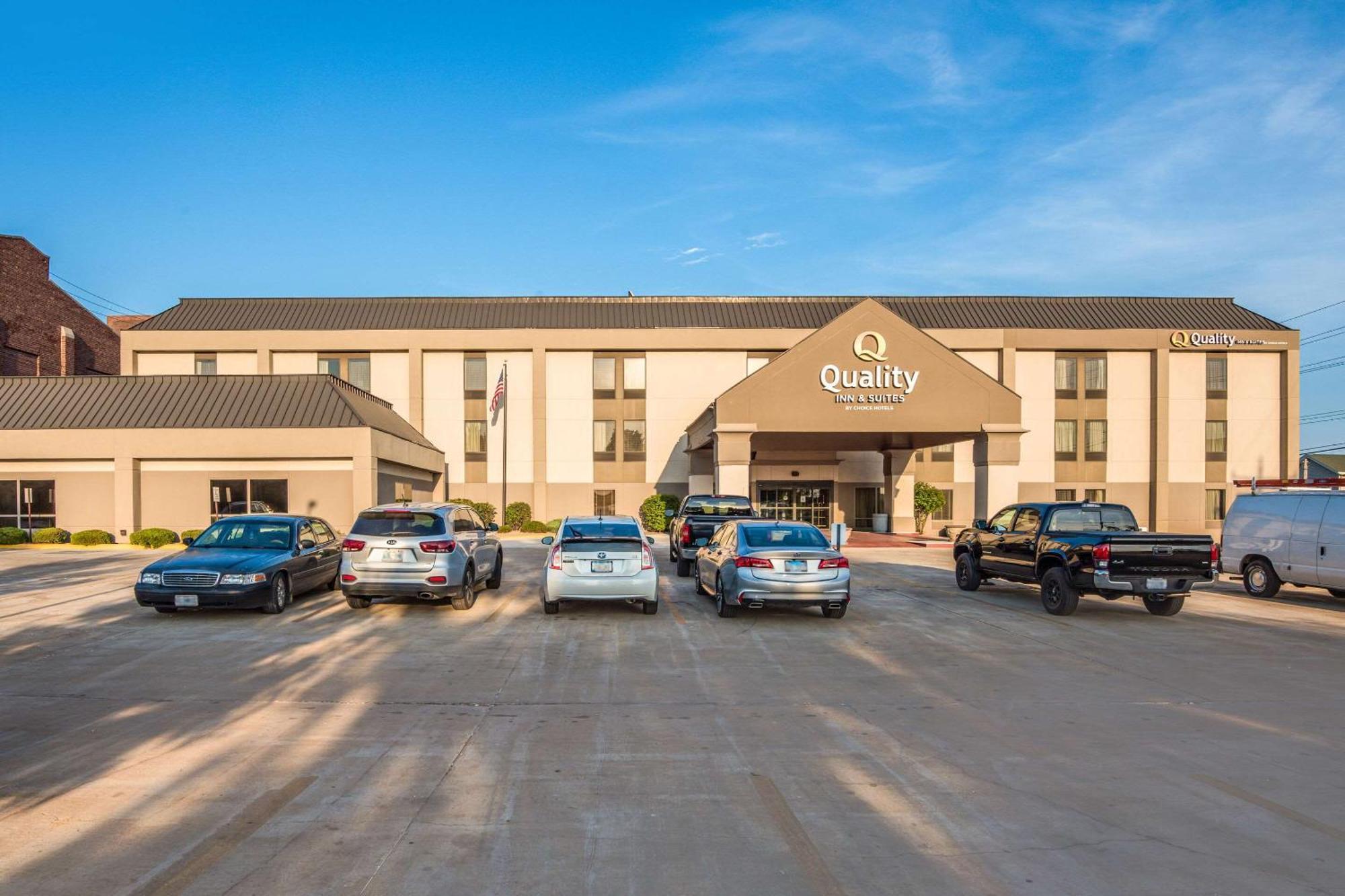 Quality Inn & Suites Quincy - Downtown Екстер'єр фото