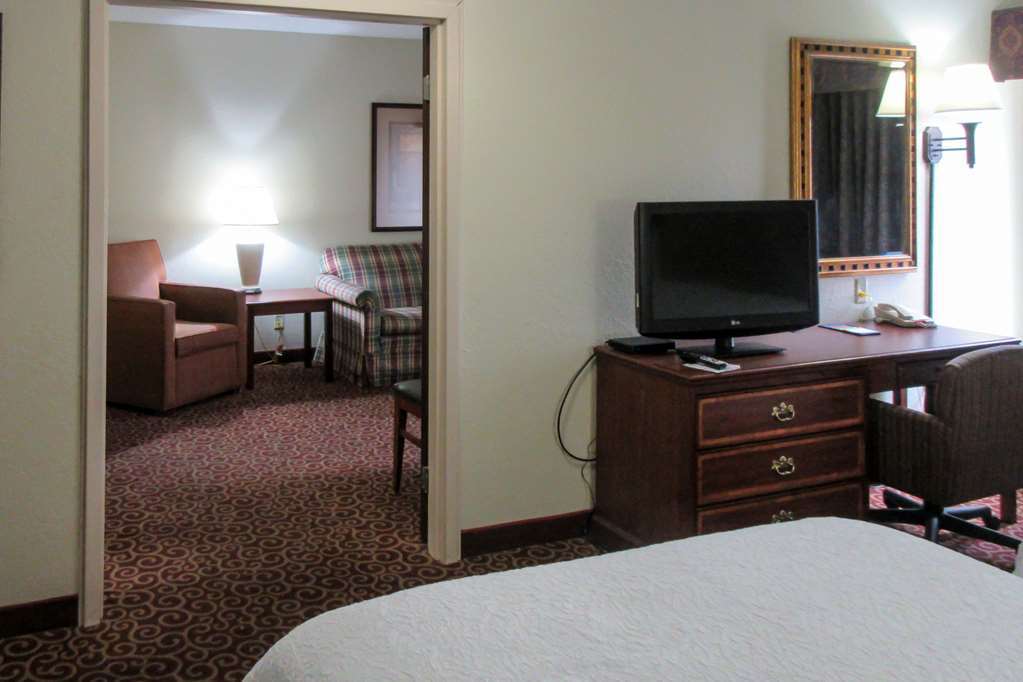 Quality Inn & Suites Quincy - Downtown Номер фото